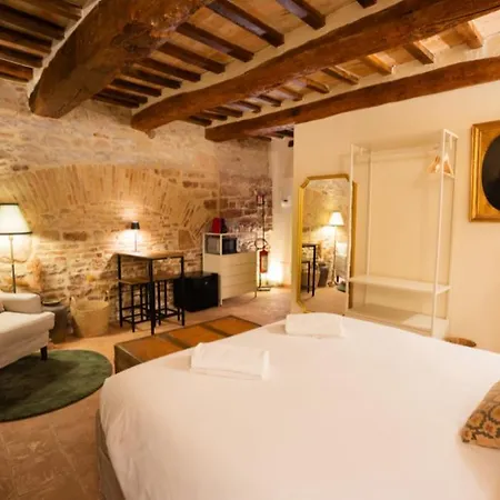 Calende Di Maggio 2 Minutes From Parking & Basilica * Assisi