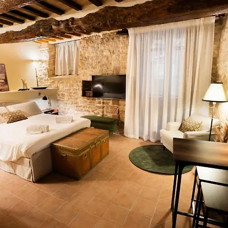 Calende Di Maggio 2 Minutes From Parking&basilica Appartamento Assisi