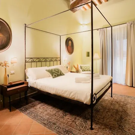 Calende Di Maggio 2 Minutes From Parking & Basilica